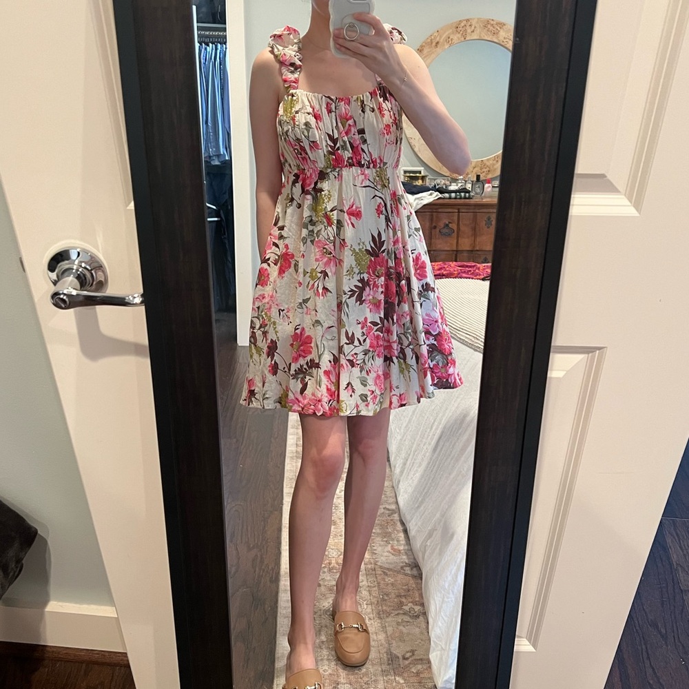 Floral linen mini dress. In perfect condition. Worn once.